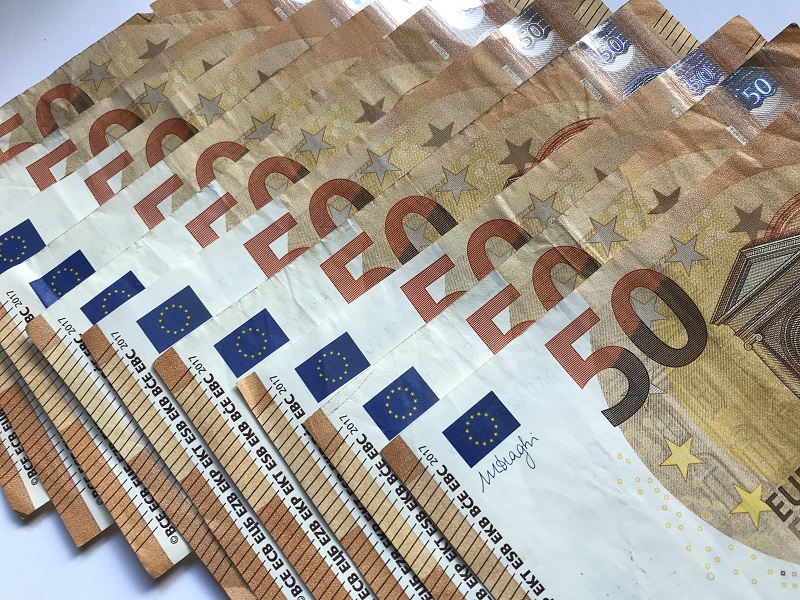 Geld Lenen van Particulieren via Marktplaats: Een Nieuwe Financiële Mogelijkheid