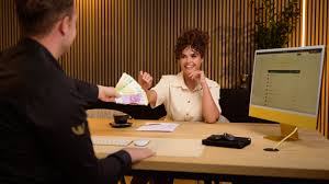 Geld lenen bij particulier zonder BKR-toetsing: Mogelijkheden en Risico’s